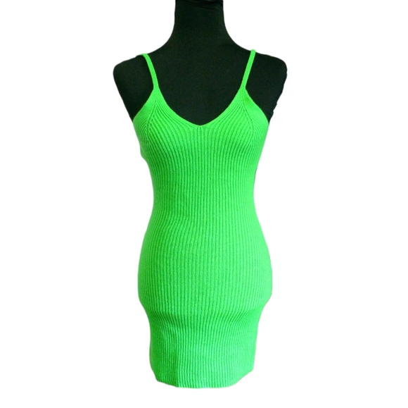 NWT Almost & Famous Green Knitted Dress - Picture 5 of 16